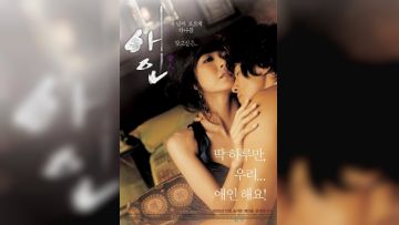 淫荡眼镜骚话！激情4P淫乱！开档白丝自慰扣穴，两根大屌双洞齐插，大白肥臀轮流操，跳蛋震穴爽翻