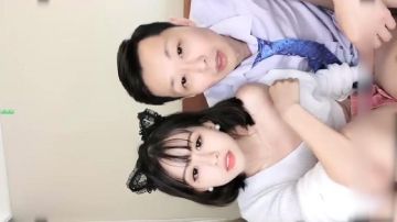 米拉和主人的幸福生活 娇小美女和衬衣男啪啪 短裙开档黑丝骑乘 抱着屁股勐操最后口爆