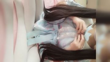 【VIP国产】最新购得清纯可人网红嫩妹甜味迷漫VIP收费视频双马尾白丝袜粉嫩嫩白虎一线天馒头b让你忍不住想舔一舔