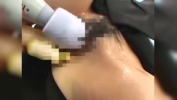 户外露出系列 将头伸出车窗外装模作样的演讲 车内却已经被搞到潮喷 成人在线视频首选，淘你喜欢！