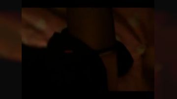 【迷奸】某艺术院校极品美女不小心喝醉被人换了3套衣服和丝袜进行玩弄 绝对不值被干一次