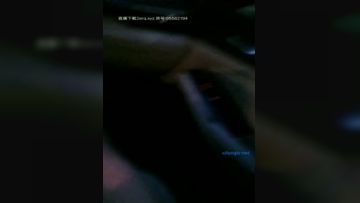 『车震奇葩』户外野战【精掏岁月-小李沁】车震车内干到车外翘丰臀无套后入第02集