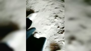 最新户外啪啪推荐〖虎妹儿〗娇嫩小妹户外约炮上坡上席地而战就地解决抱着操废墟房无套后入又干一炮第04集