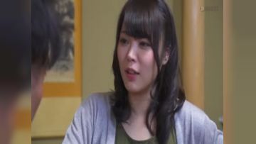 EQ-487-コタツの中で内绪で悪戯歳の近い义母が欲情极まり近亲○奸生中出し5第01集