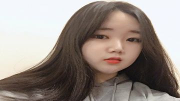 家教老师开处女学生，出了好多血，BB粉嫩。