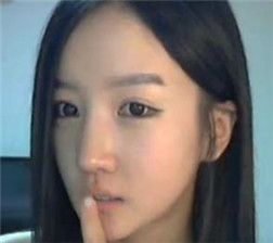 韩国主播朴妮唛性感诱惑13 mp4