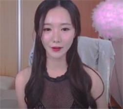 韩国女主播青草黑色情趣透视装 mp4