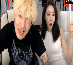 漂亮的韩国妹子和杀马特造型男友一起玩sm游戏-4536 mp4