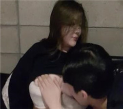 在饭店一起直播 flv