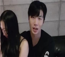 在饭店 一起直播3 flv