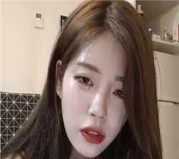 校花在家放荡跳舞 mp4