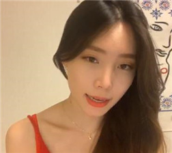 女校花在家自慰 mp4