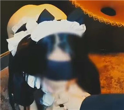 丝袜女仆的蹂躏4 mp4