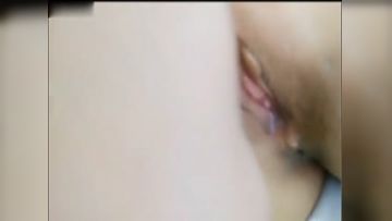 性感漂亮的大长腿美女秘书聚餐喝醉被带到酒店玩弄啪啪后射颜