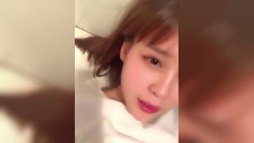 高颜值清纯萌妹KIKI黑色鸡鸡抽插自慰到高潮喷水