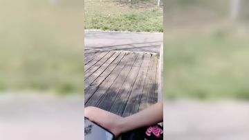 戏精刘婷，户外公园野战