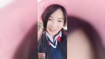 双马尾非常骚的少妇约炮摩托司机驾车到野外啪啪秀舔JJ后入骚话特别