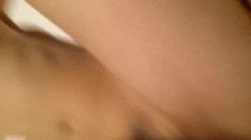 【偷情】同事美少妇，白嫩水多插到想尿尿完整版