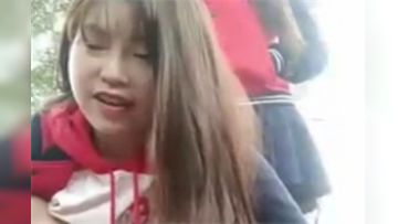 户外主播小甜甜露脸野外玩3P大秀老司机帮人破处必须草出血