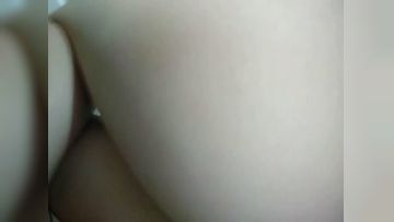 四川某高校气质女神颜值美女大学生宿舍床上拉上布帘全裸掰穴自拍处女膜清晰可见