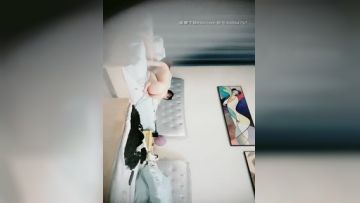 最新劲爆探花达人『炮哥花式约炮』白嫩美乳车模萱儿 后入感官刺激美乳乱颤 服务到位全身各种舔 高清源码录制