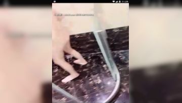 极品女神在线约炮嫖娼，酒店床上道具自慰，大黑牛刺激阴蒂特写第03集