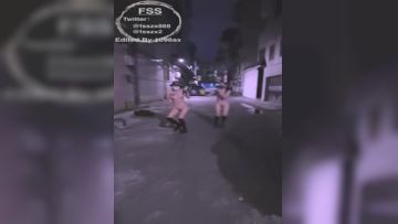 【重磅推荐】知名Twitter户外露出网红FSS冯珊珊和妹子一起挑战全裸便利店购物小老板看了一脸懵逼