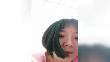 颜值不错短发妹子学生制服诱惑 来大姨妈按摩器震动肥逼抽插呻吟 很是诱惑喜欢不要错过