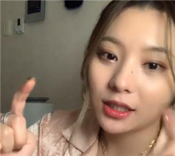 大胸阔气的韩国女主播1