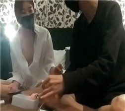 极品主播的自慰1