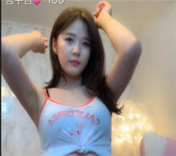 女主播的各种制服诱惑舞姿2