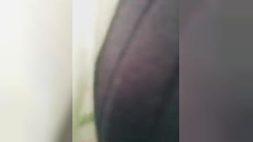 【国产自拍直播】约炮白云山中野战下山又和小哥车震