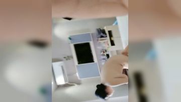 超级巨乳白皙大奶，露脸女上位大战小鲜肉哥哥，无套打桩，洗澡，深喉对白刺激