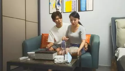 约性感外围御姐换上睡衣开档黑丝翘肥臀69口交埋头舔骚逼