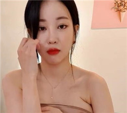 奶子非常挺的韩国女主播的诱惑2