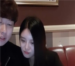 两人在酒店直播