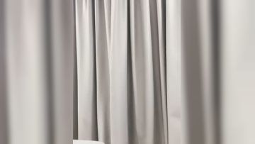 奶子够你玩一年的极品大波妹，全程露脸黑丝诱惑狼友，无毛白虎逼很是性感特写展示，揉奶玩逼洗澡诱惑好刺激