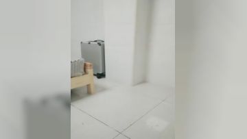 高挑苗天女友一个人在家自慰兰花指自慰插穴全裸洗澡诱惑狼友