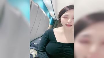 奶大好烦极品韵味人妻全程露脸微胖少妇的诱惑，风骚大屁股撅着屁股看看，揉奶玩逼呻吟浪叫刺激狼友不要错过第01集