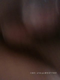 【 胖哥探花 】00后羞涩学生妹，身材苗条可人