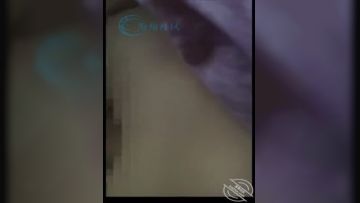 【海角乱伦❤大神】乱伦绿奴人✨献上娇妻给单男狂操淫靡肉棒抽插小穴的淫水声后入嫩鲍相当带劲情趣丝袜狂怼爆射第01集