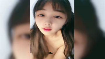 七彩美少女——甜甜爱圈——这个主播厉害，经历了3次变化，孕妇-生孩后变奶妈-少妇（扮成少女）第03集