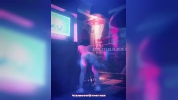 无水全套抖音80W粉丝推特网红超萌萝莉反差婊DADIBA私拍养狗视图人前露出3P喝尿野战骚中极品(14)