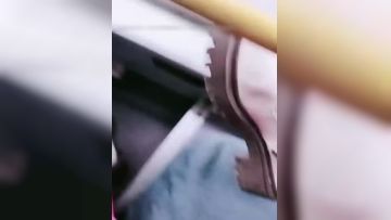 【冒险❤户外一姐】朵朵爱喷水✨女神公交车上跳蛋自慰大哥就在旁边超刺激人前潮吹公交站台失禁狂喷超嗨第01集