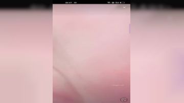 最新流出❤️《疯狂抖音》颜值反差婊美女直播露出个多毛性感美鲍，扣