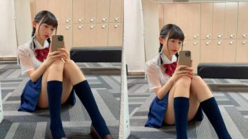 萝莉控杀手，『18岁奶声奶气』02年才刚成年的一级粉超级萝莉，刚发育好的奶子 刚发育好的白虎馒头穴，一屁股坐到水晶棒 观音坐莲