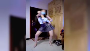 ⭐青春无敌⭐抖音风极品长腿推特网红女神dong小姐裸舞私拍可盐可甜各种制服情趣衣服跳着跳着就没了(9)