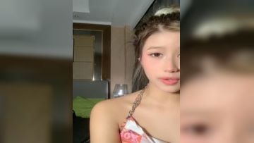 核弹！成都小嫩模！【你的KK】扭动极品小蛮腰！_3 (1)