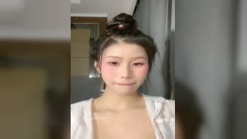 核弹！成都小嫩模！【你的KK】扭动极品小蛮腰！_1