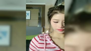 核弹！成都小嫩模！【你的KK】扭动极品小蛮腰！_5